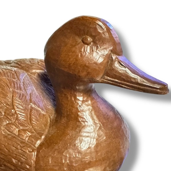 VTG Hand Carved Duck Pecan Shells & Resin Red Mill MFG Decoy Shelf Hunting Decor - Picture 3 of 14